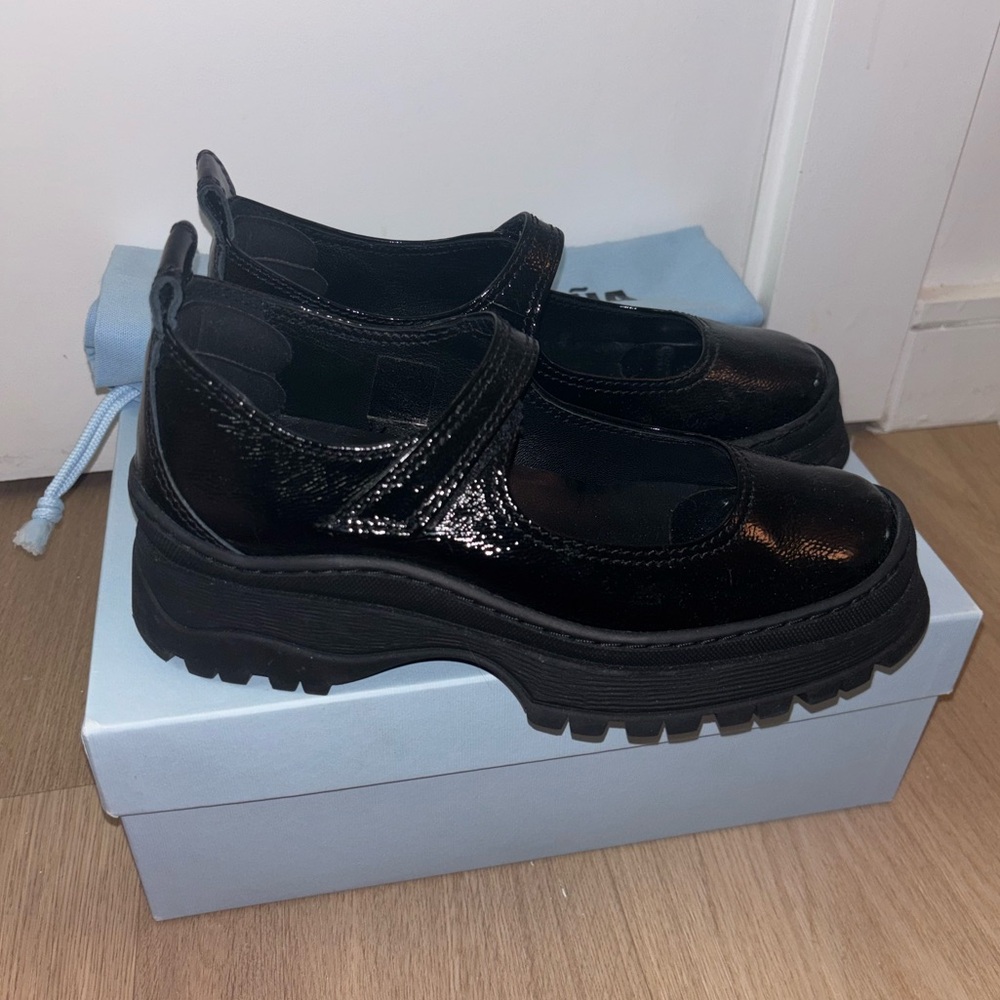 Nicole Saldaña Nadia Lug Sole Patent Leather Mary Janes 🖤